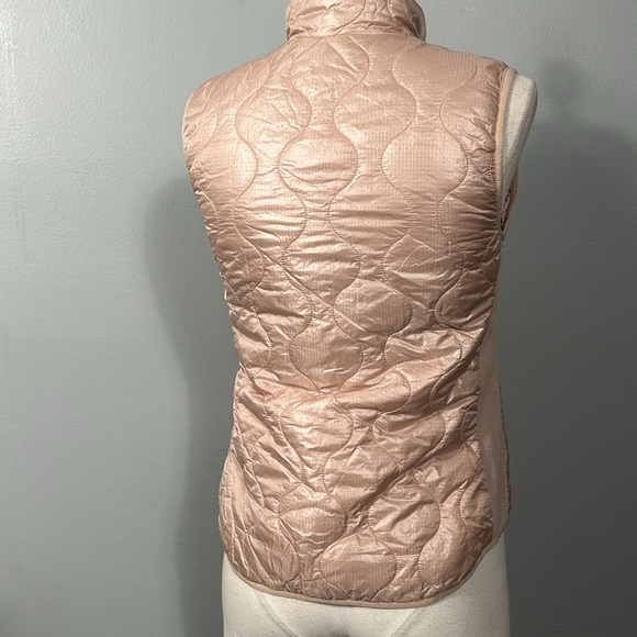 J. Crew Womens Layering Vest Primaloft Rose Gold size XS- like new - Picture 5 of 15